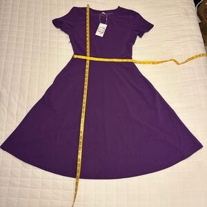 Casual Purple Midi Dress with Crew Neck and Cap Sleeves